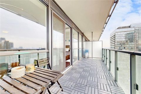 Photo 11 at 3706 - 15 Grenville Street, Bay Street Corridor, Toronto