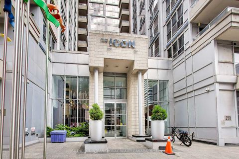Photo 3 at 1005 - 270 Wellington Street W, Waterfront Communities C1, Toronto
