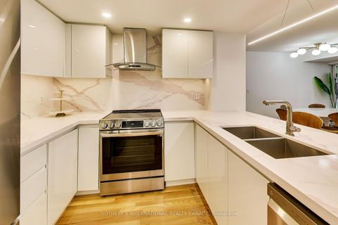 Photo 12 at 1005 - 270 Wellington Street W, Waterfront Communities C1, Toronto