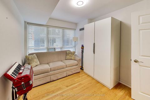 Photo 18 at 1005 - 270 Wellington Street W, Waterfront Communities C1, Toronto