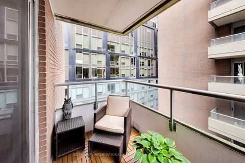 Photo 22 at 1005 - 270 Wellington Street W, Waterfront Communities C1, Toronto