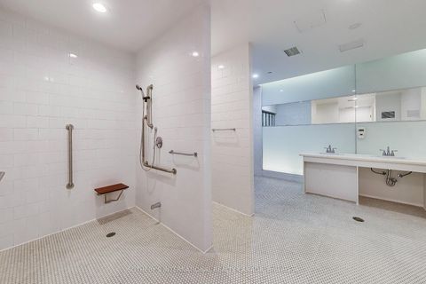 Photo 29 at 1005 - 270 Wellington Street W, Waterfront Communities C1, Toronto