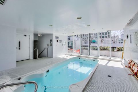 Photo 32 at 1005 - 270 Wellington Street W, Waterfront Communities C1, Toronto