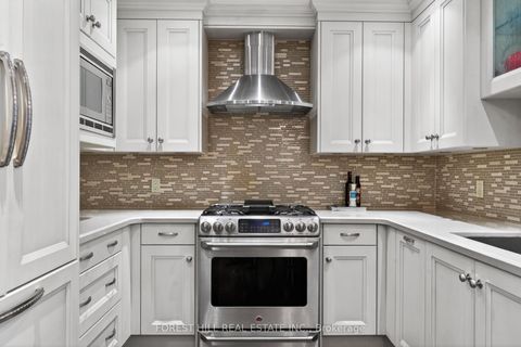 Photo 8 at 91 Montressor Drive, Windfields, Toronto