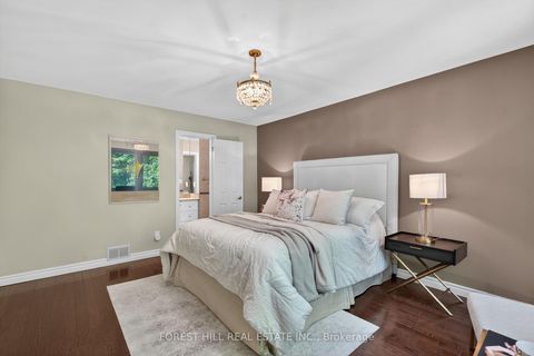 Photo 11 at 91 Montressor Drive, Windfields, Toronto