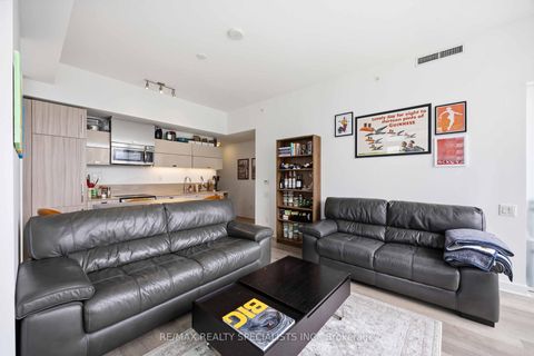 Photo 10 at 2310 - 290 Adelaide Street, Waterfront Communities C1, Toronto