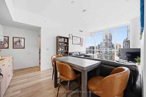 Photo 11 at 2310 - 290 Adelaide Street, Waterfront Communities C1, Toronto