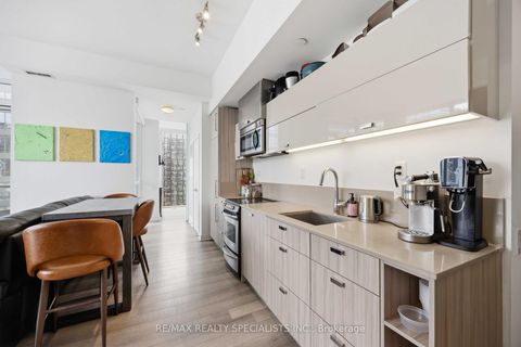 Photo 15 at 2310 - 290 Adelaide Street, Waterfront Communities C1, Toronto