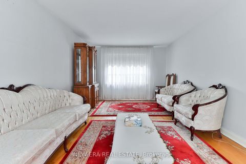 Photo 4 at 27 Dell Park Avenue, Lawrence, Toronto