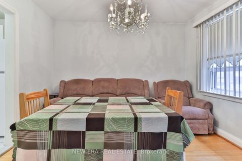 Photo 9 at 27 Dell Park Avenue, Lawrence, Toronto