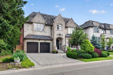 Photo 2 at 59 Munro Boulevard, Windfields, Toronto