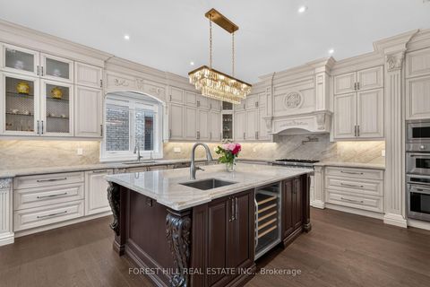 Photo 11 at 59 Munro Boulevard, Windfields, Toronto