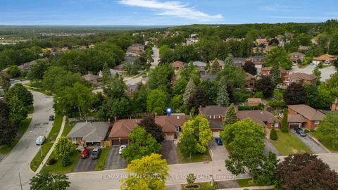 Photo 17 at 22 Richler Crescent, Letitia Heights, Barrie