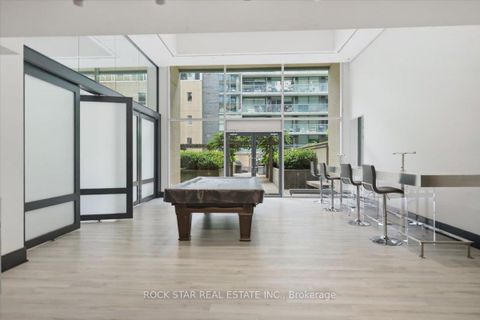 Photo 20 at 720 - 438 King Street W, Waterfront Communities C1, Toronto