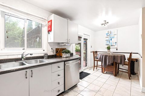 Photo 10 at 20 Melva Crescent, Agincourt North, Toronto