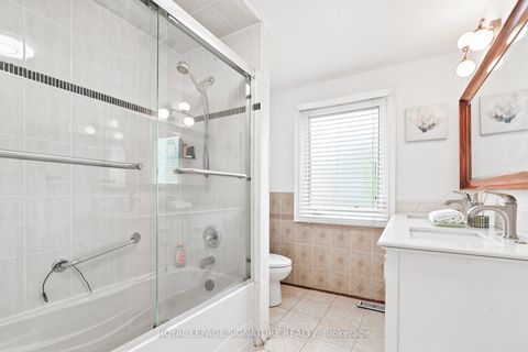 Photo 19 at 20 Melva Crescent, Agincourt North, Toronto