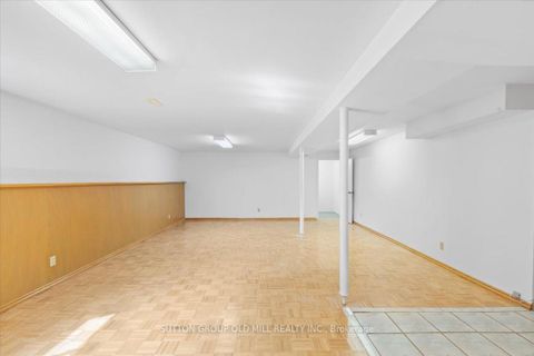 Photo 7 at 37 Brandy Crescent, East Woodbridge, Vaughan