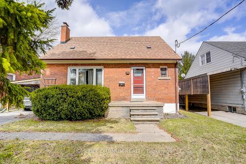 Photo 0 at 16 Ayre Point Road, Cliffcrest, Toronto