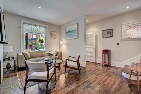 Photo 3 at 579 Palmerston Avenue, Annex, Toronto
