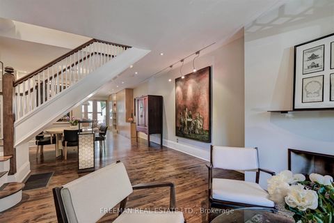 Photo 5 at 579 Palmerston Avenue, Annex, Toronto