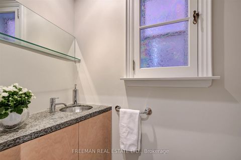 Photo 13 at 579 Palmerston Avenue, Annex, Toronto