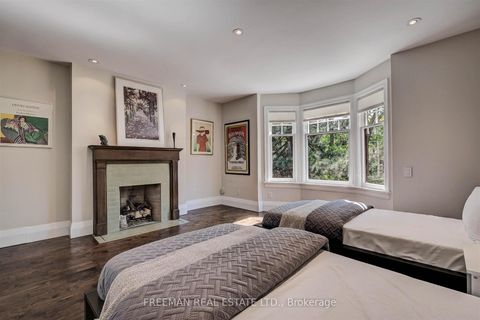 Photo 14 at 579 Palmerston Avenue, Annex, Toronto