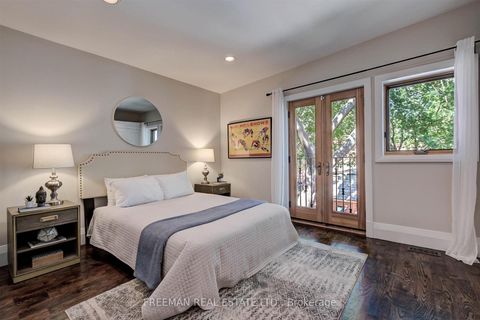 Photo 15 at 579 Palmerston Avenue, Annex, Toronto