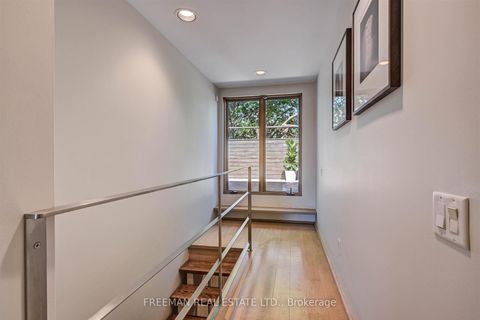 Photo 19 at 579 Palmerston Avenue, Annex, Toronto