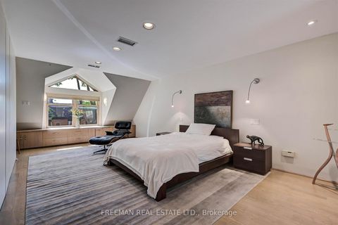 Photo 20 at 579 Palmerston Avenue, Annex, Toronto