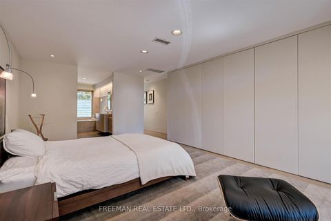 Photo 21 at 579 Palmerston Avenue, Annex, Toronto