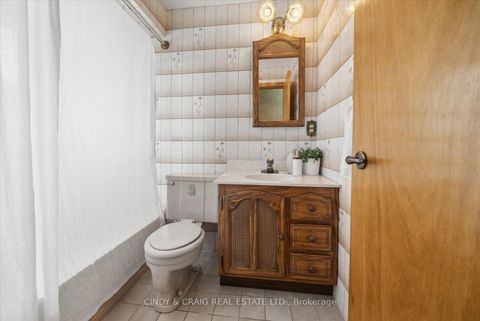 Photo 8 at 75 Lochleven Drive, Scarborough Village, Toronto