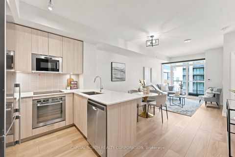 Photo 4 at 524 - 99 Eagle Rock Way, Rural Vaughan, Vaughan