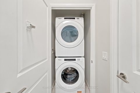 Photo 17 at 524 - 99 Eagle Rock Way, Rural Vaughan, Vaughan