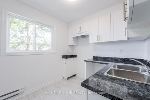 Photo 16 at 3 - 23 Meadow Lane, Ardagh, Barrie