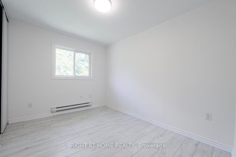 Photo 18 at 3 - 23 Meadow Lane, Ardagh, Barrie