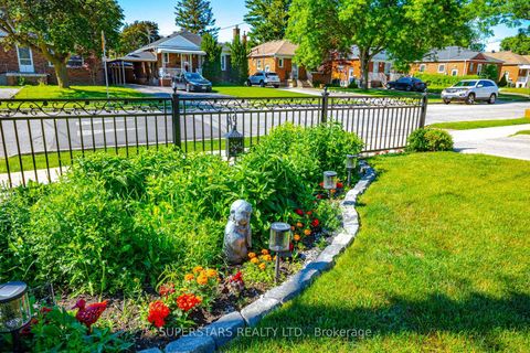 Photo 4 at 237 Ellington Drive, Maryvale, Toronto