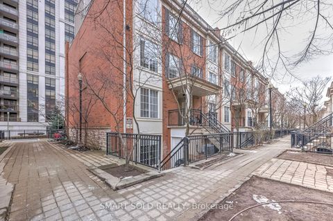 Photo 1 at 679 - 3 Everson Drive, Willowdale East, Toronto