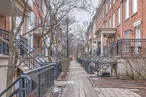 Photo 2 at 679 - 3 Everson Drive, Willowdale East, Toronto