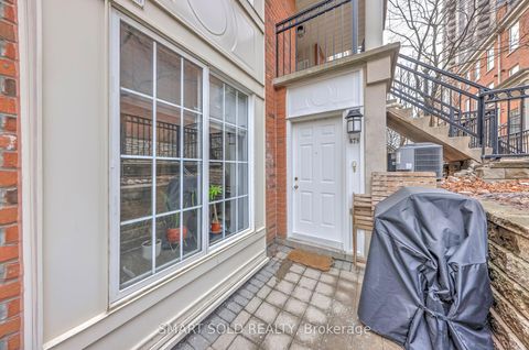 Photo 4 at 679 - 3 Everson Drive, Willowdale East, Toronto