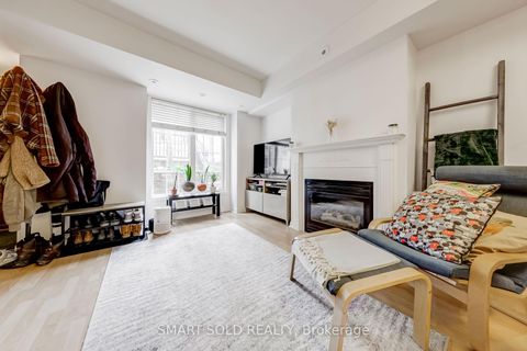 Photo 5 at 679 - 3 Everson Drive, Willowdale East, Toronto