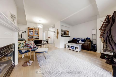 Photo 8 at 679 - 3 Everson Drive, Willowdale East, Toronto