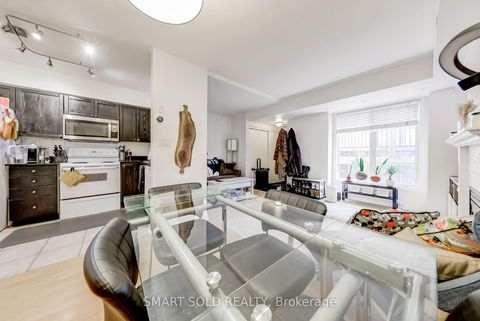 Photo 11 at 679 - 3 Everson Drive, Willowdale East, Toronto