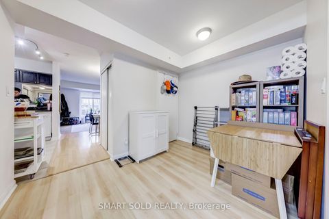 Photo 14 at 679 - 3 Everson Drive, Willowdale East, Toronto