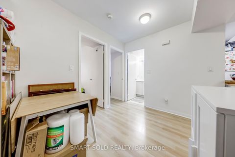 Photo 16 at 679 - 3 Everson Drive, Willowdale East, Toronto