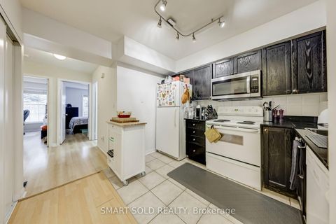 Photo 18 at 679 - 3 Everson Drive, Willowdale East, Toronto