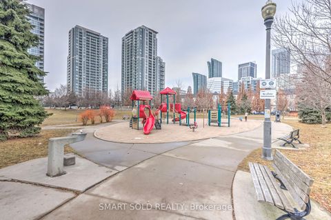 Photo 29 at 679 - 3 Everson Drive, Willowdale East, Toronto