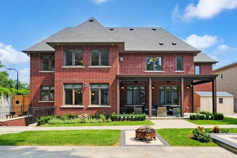 Photo 39 at 36 Farrington Drive, Windfields, Toronto