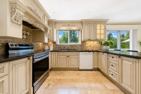 Photo 11 at 351 Byng Avenue, Willowdale East, Toronto