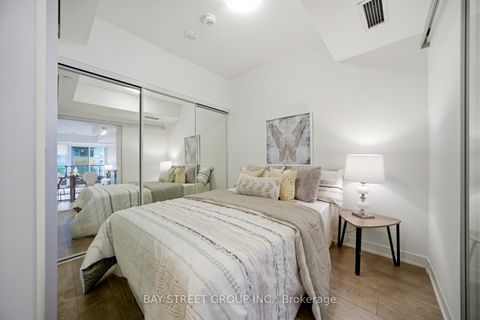 Photo 12 at 701 - 543 Richmond Street W, Waterfront Communities C1, Toronto