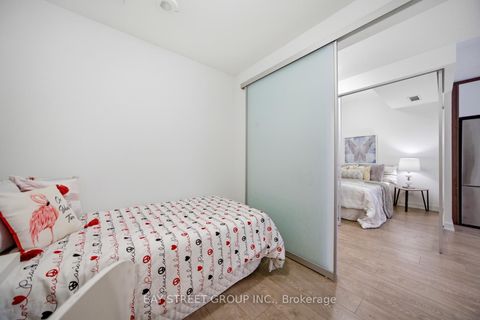 Photo 16 at 701 - 543 Richmond Street W, Waterfront Communities C1, Toronto
